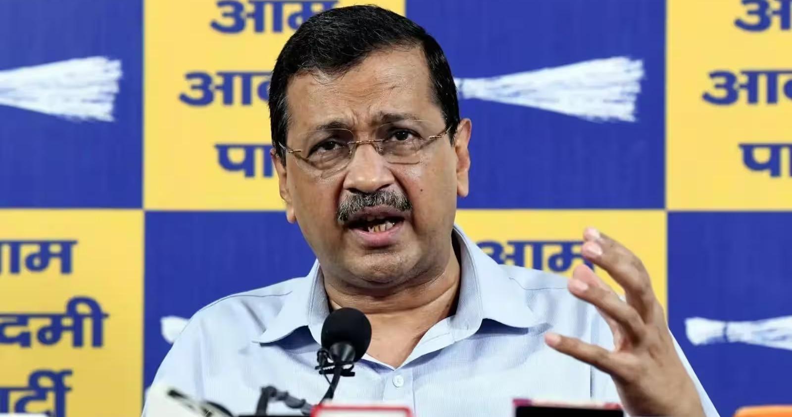"मेटा को घुटने नहीं टेकने चाहिए": अरविंद केजरीवाल का आरोप—केंद्र सरकार के दबाव में बंद किए जा रहे सोशल मीडिया अकाउंट्स