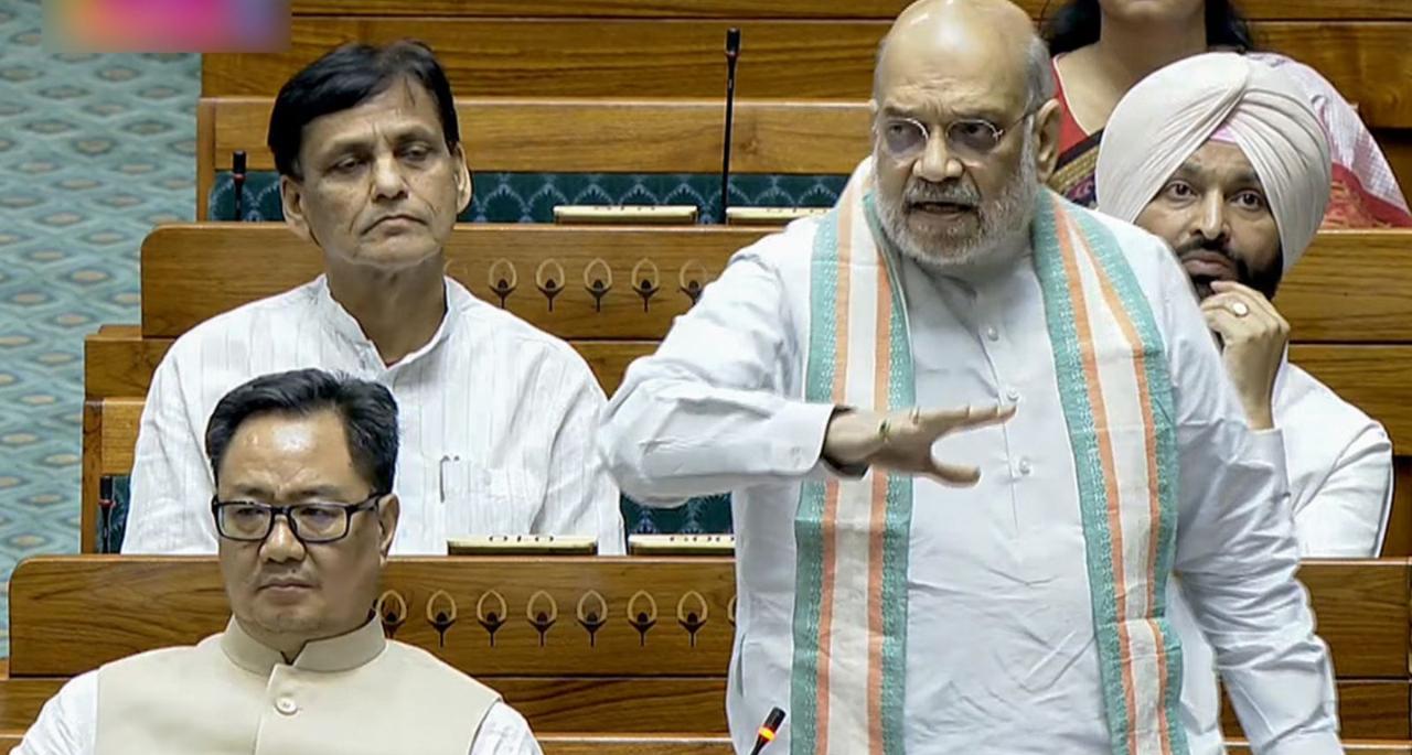 संसद में गतिरोध पर अमित शाह - 'विपक्ष तैयार हो तो आज दोपहर 3 बजे चर्चा के लिए तैयार, क्वेश्चन आवर सस्पेंड करने को राजी'