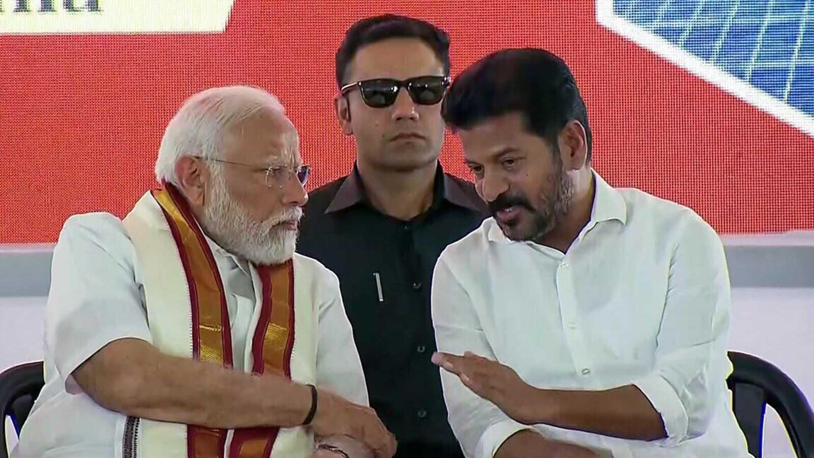क्या तेलंगाना में होने वाला है बड़ा उलटफेर: चौंकाने वाला दावा! कांग्रेस का हाथ छोड़, भाजपा का 'कमल' थामेंगे सीएम रेवंत रेड्डी?