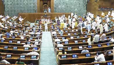 संसद का समीकरण: टीएमसी में बगावत से राज्यसभा में 'दो-तिहाई बहुमत' के करीब NDA, लेकिन लोकसभा में अब भी मंजिल दूर