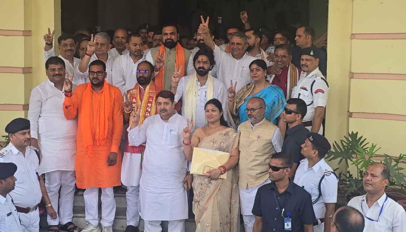 बिहार में आज से नए 'माननीय': मंत्री निशांत कुमार और पावर स्टार पवन सिंह समेत 10 नेताओं का शपथ ग्रहण
