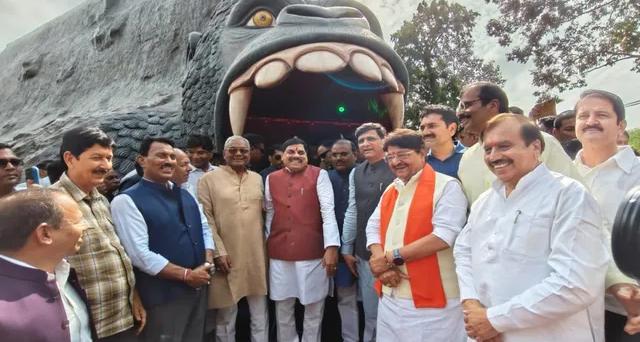 देश का पहला 14-D वर्चुअल जंगल सफारी थिएटर इंदौर में शुरू: बिना जंगल गए सफारी का रोमांच, CM मोहन यादव ने किया लोकार्पण
