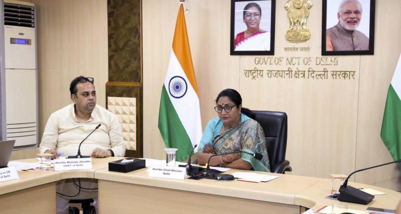 दिल्ली में इन्फ्लूएंजा का प्रकोप: सीएम रेखा गुप्ता ने बुलाई आपातकालीन बैठक, स्वास्थ्य मंत्री बोले-अस्पतालों में डॉक्टर और दवाएं पर्याप्त'