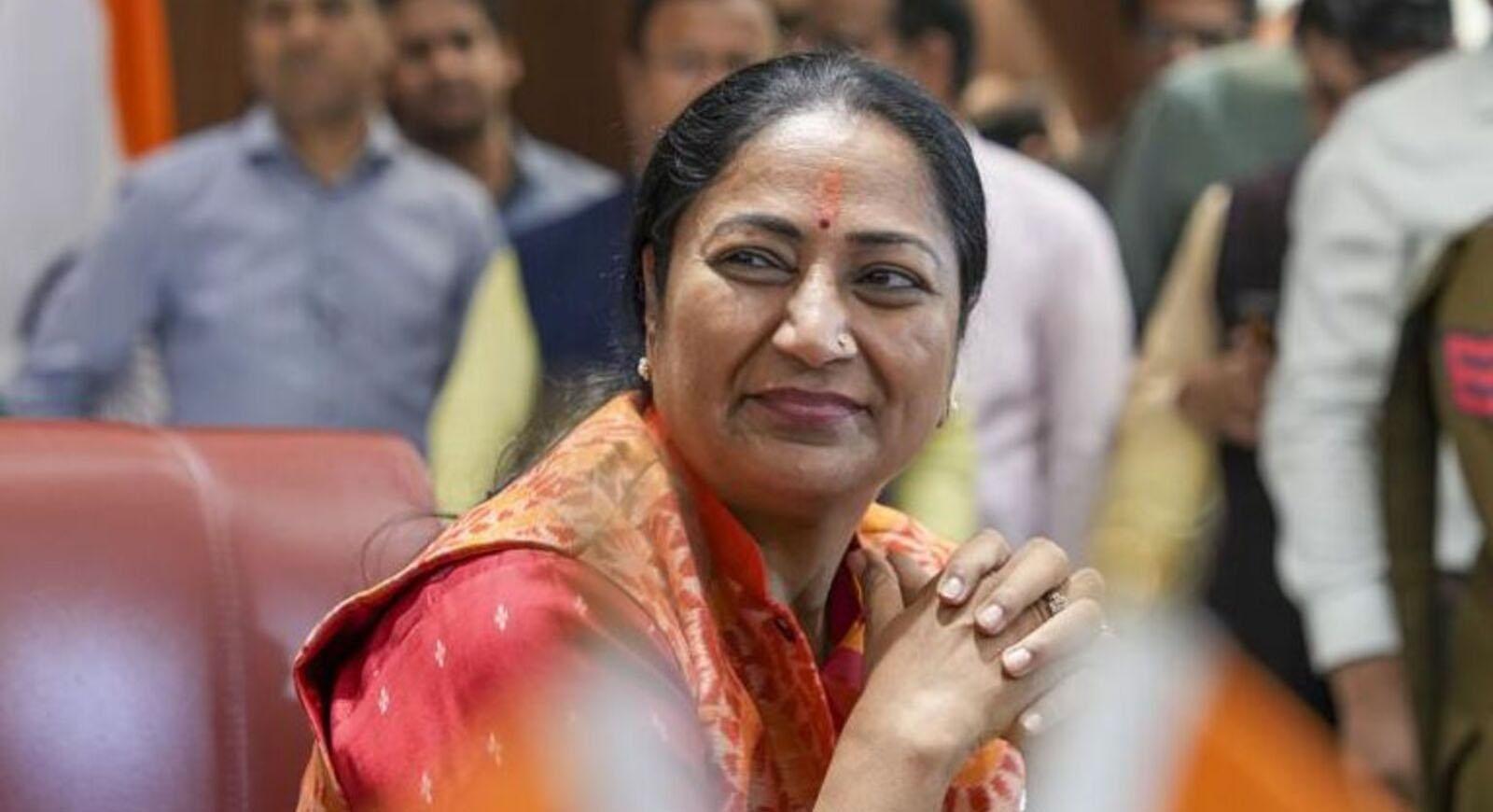 AI समिट में 'शर्टलेस' प्रदर्शन पर सियासी घमासान: CM रेखा गुप्ता का तीखा हमला, बोलीं— "कांग्रेस की छोटी मानसिकता पर देश थू-थू कर रहा है"