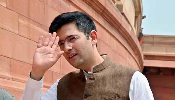 आम आदमी पार्टी में बड़ी टूट: राघव चड्ढा समेत 7 सांसदों का भाजपा में विलय, सिद्धांतों से भटकाव का लगाया आरोप