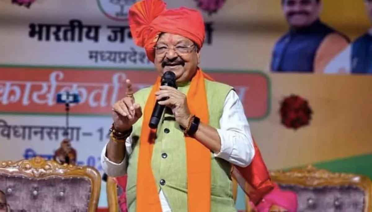 "अगर हम 'काफिर' हैं तो हमारी बनाई सड़कों पर न चलें..." : कैलाश विजयवर्गीय के बयान पर सियासी बवाल
