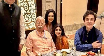 आरएसएस प्रमुख और अदनान सामी की मुलाकात पर सियासी घमासान: महाराष्ट्र कांग्रेस ने बताया 'राष्ट्र-विरोधी कृत्य'