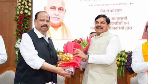 सियासत में सादगी की मिसाल: ₹296 करोड़ की संपत्ति के साथ चैतन्य कश्यप हैं मोहन यादव कैबिनट के सबसे अमीर विधायक, नहीं लेते सरकारी वेतन