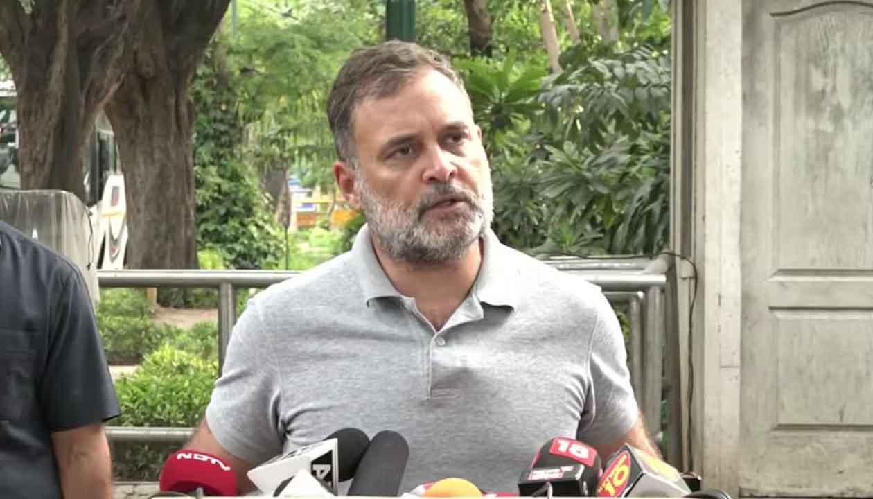 दिल्ली में पैलेट गन और बिहार में AK-47 के इस्तेमाल का लगाया आरोप, बोले राहुल गांधी: "पूरा सिस्टम युवाओं के लिए खतरनाक"
